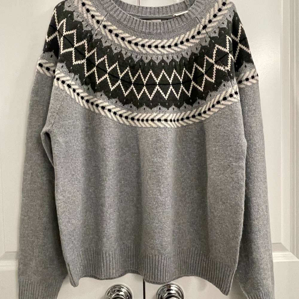 Weatherproof Vintage Gray Sweater with Pattern - Picture 1 of 5